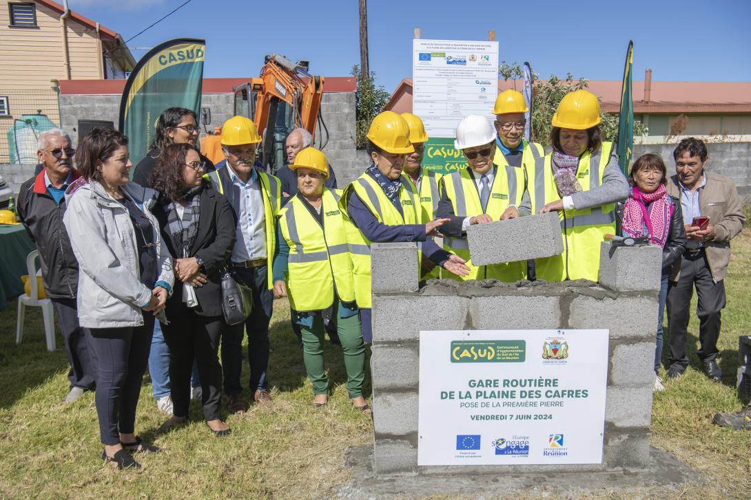 Pose de la première pierre Gare Routière